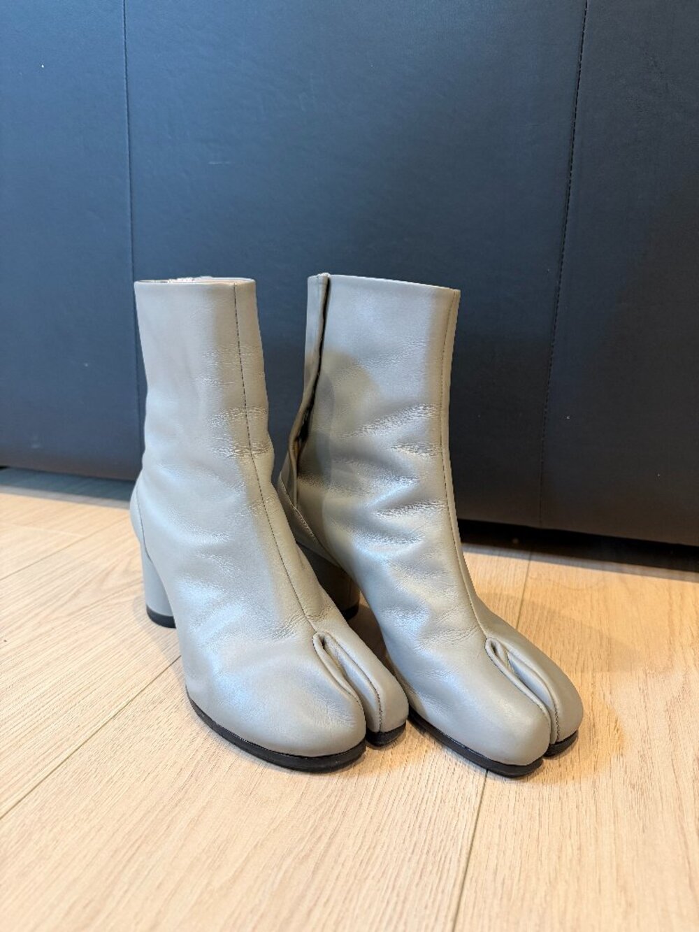 SSENSE Exclusive Maison Margiela Gray Tabi Boots IT38
